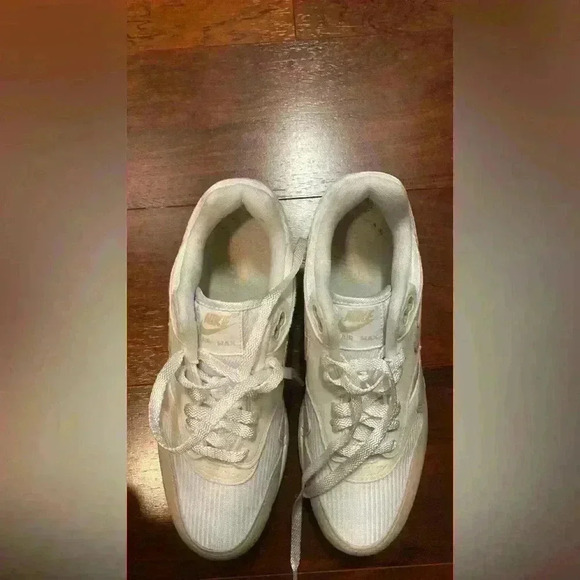 Nike Air Max size 9 - Picture 3 of 5